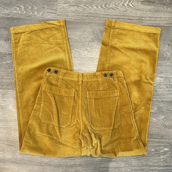 Madewell Griff Superwide-Leg Fatigue Cargo Pants in Garment-Dyed Corduroy - Picture 10 of 12